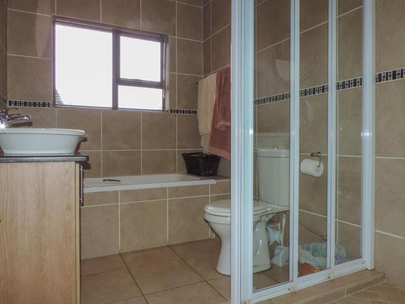 3 Bedroom Property for Sale in Thatchfield Gauteng