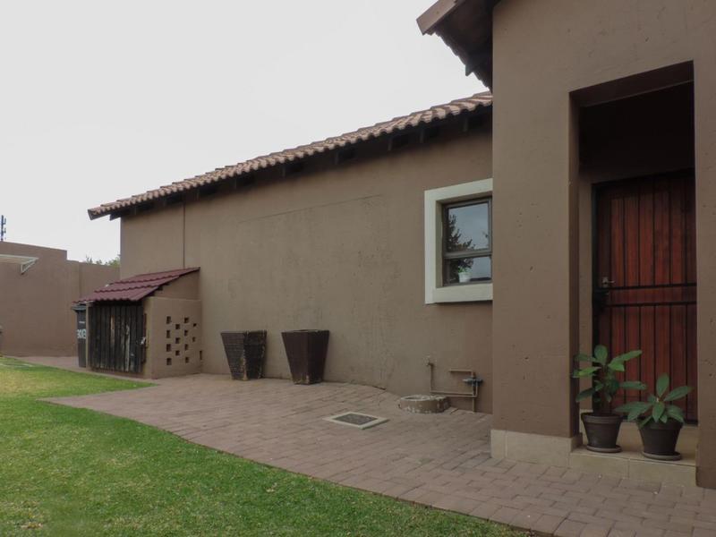 3 Bedroom Property for Sale in Thatchfield Gauteng