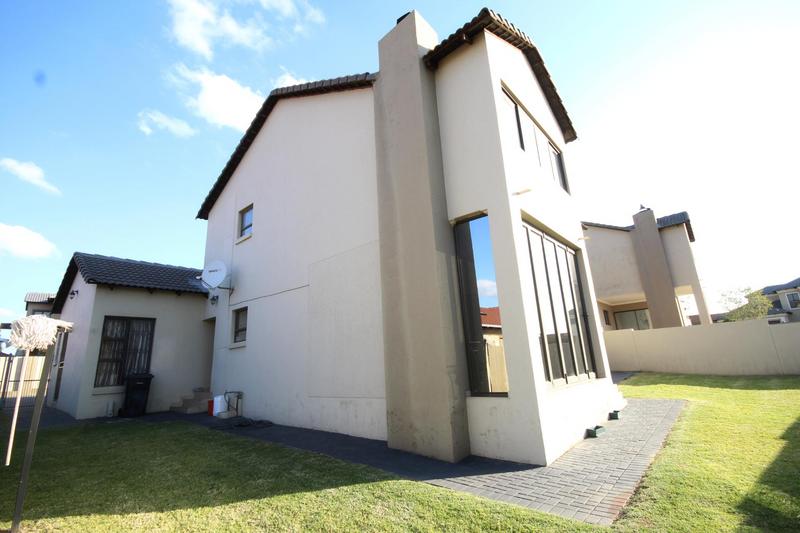 3 Bedroom Property for Sale in Thatchfield Gauteng