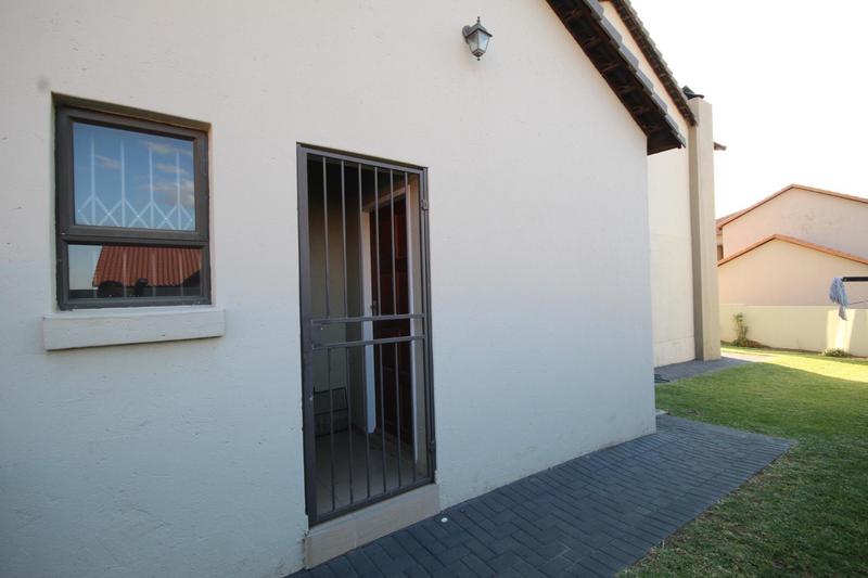 3 Bedroom Property for Sale in Thatchfield Gauteng