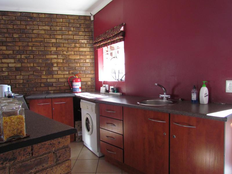 10 Bedroom Property for Sale in Zwartkop Gauteng