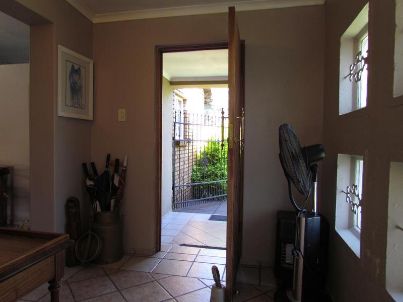 10 Bedroom Property for Sale in Zwartkop Gauteng