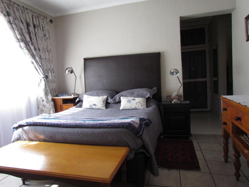 10 Bedroom Property for Sale in Zwartkop Gauteng