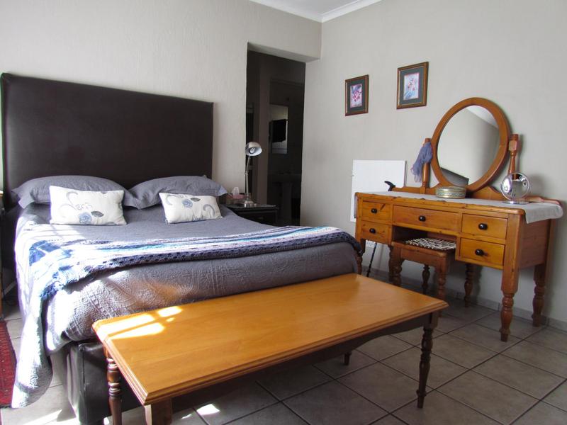 10 Bedroom Property for Sale in Zwartkop Gauteng