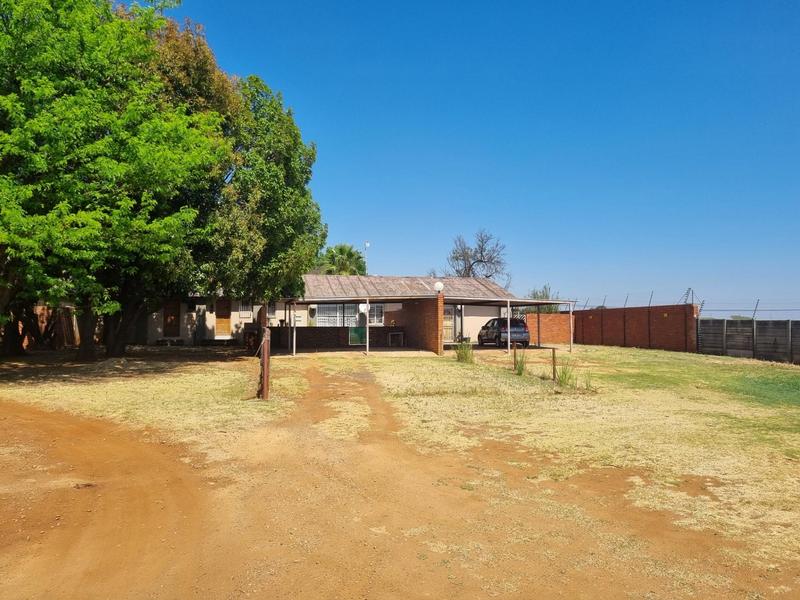 12 Bedroom Property for Sale in Monavoni A H Gauteng