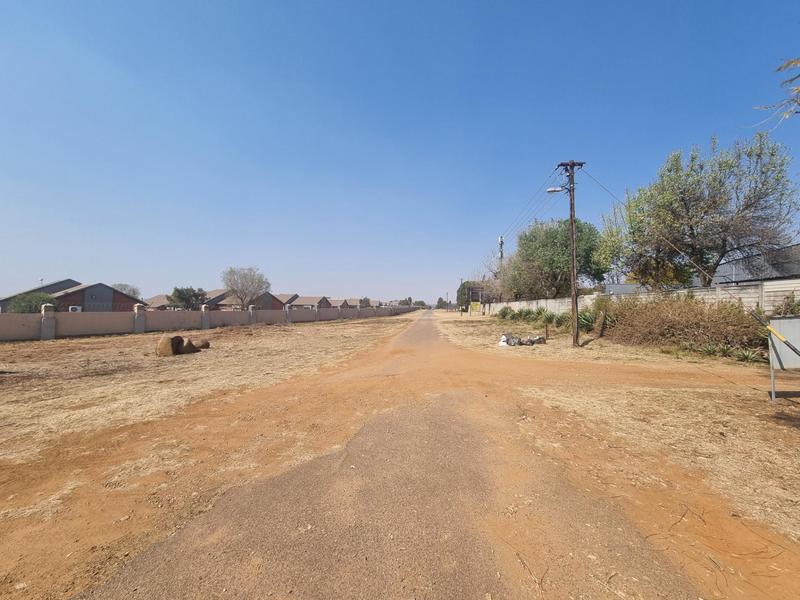 0 Bedroom Property for Sale in Monavoni A H Gauteng