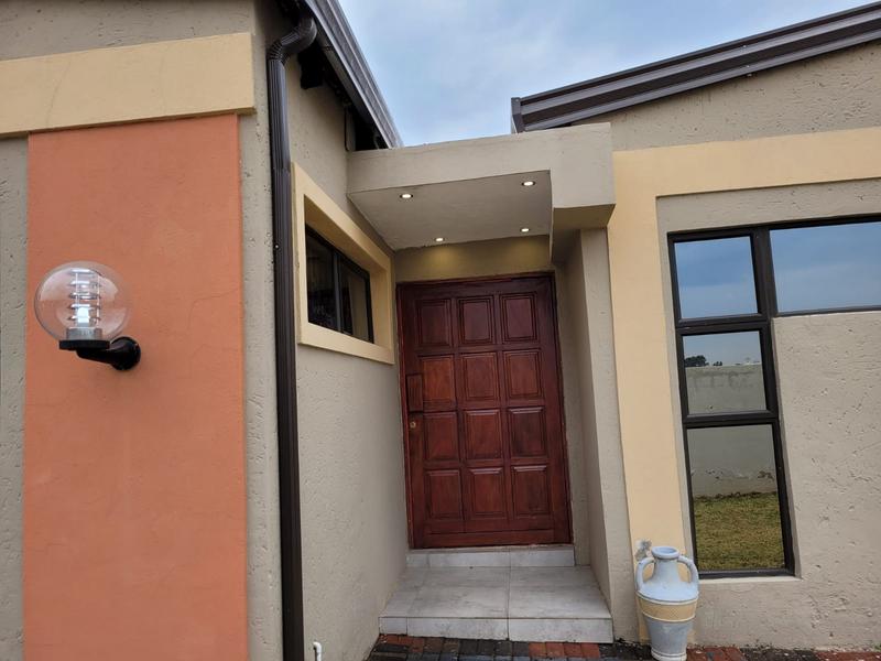 3 Bedroom Property for Sale in Alveda Park Gauteng