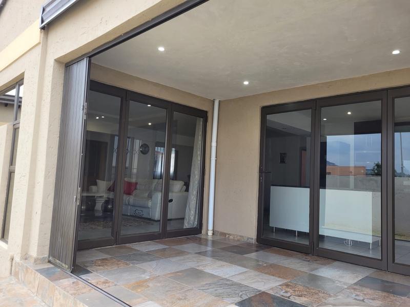 3 Bedroom Property for Sale in Alveda Park Gauteng