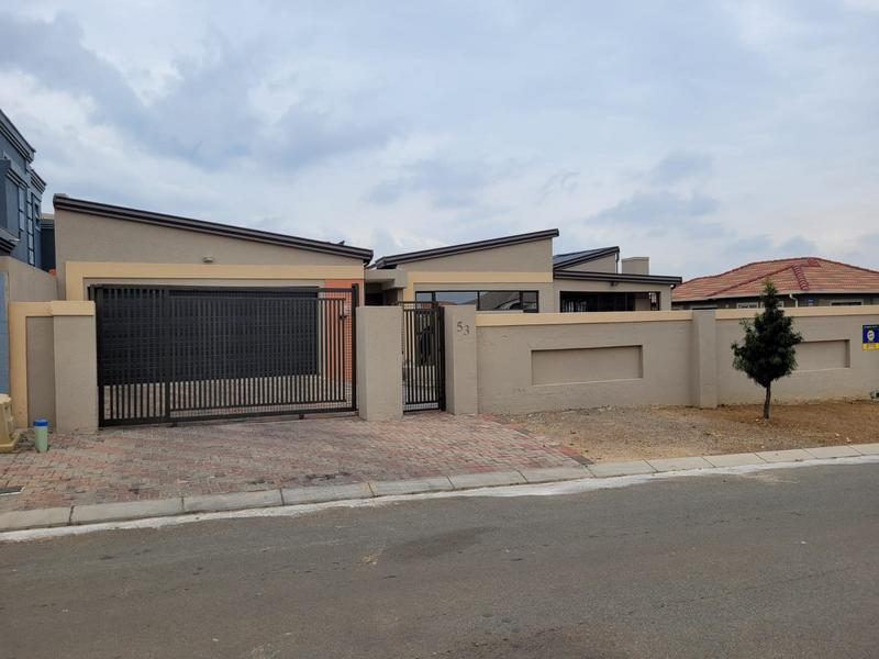 3 Bedroom Property for Sale in Alveda Park Gauteng