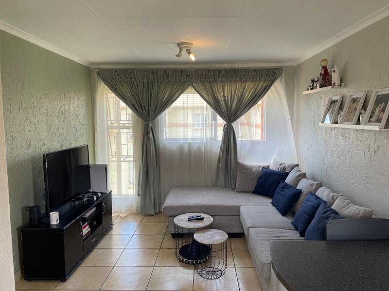 2 Bedroom Property for Sale in Ormonde View Gauteng