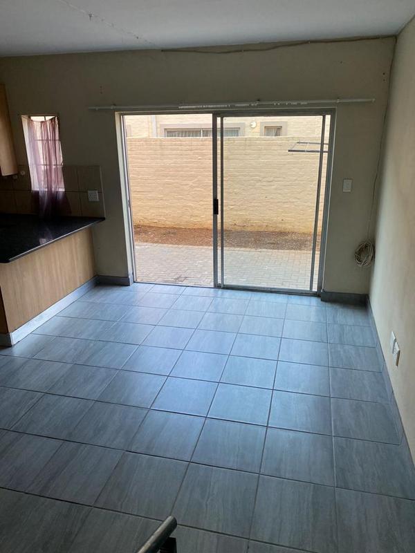 2 Bedroom Property for Sale in Claremont Gauteng