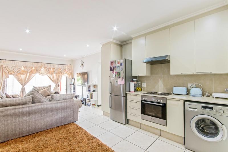 To Let 3 Bedroom Property for Rent in Lonehill Gauteng