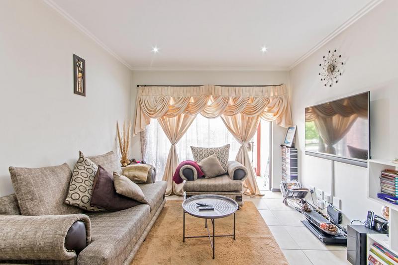 To Let 3 Bedroom Property for Rent in Lonehill Gauteng