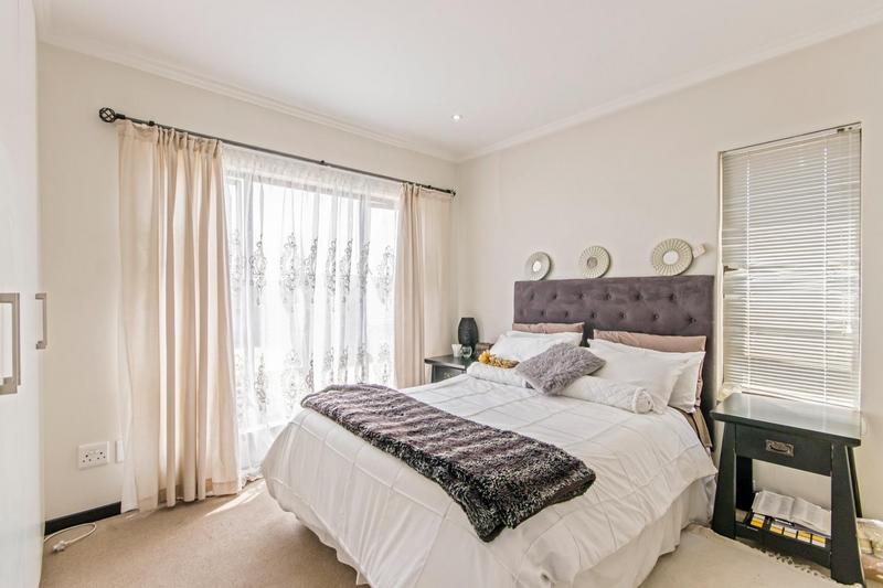 To Let 3 Bedroom Property for Rent in Lonehill Gauteng