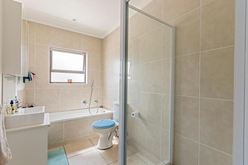 To Let 3 Bedroom Property for Rent in Lonehill Gauteng