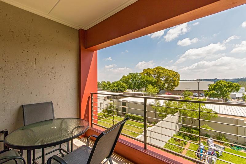 To Let 3 Bedroom Property for Rent in Lonehill Gauteng