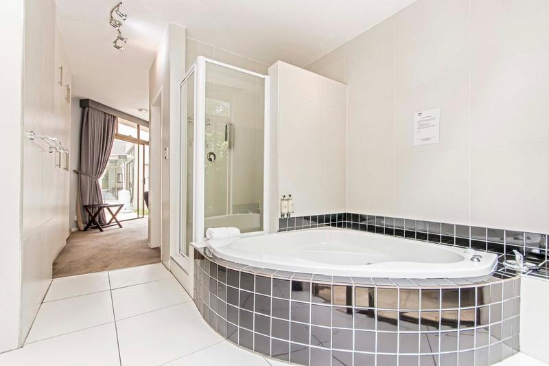 6 Bedroom Property for Sale in Bryanston Gauteng