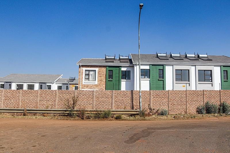 2 Bedroom Property for Sale in Protea Glen Gauteng