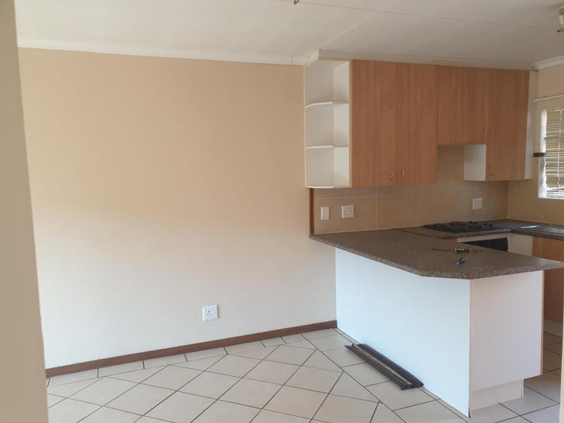 2 Bedroom Property for Sale in Karenpark Gauteng