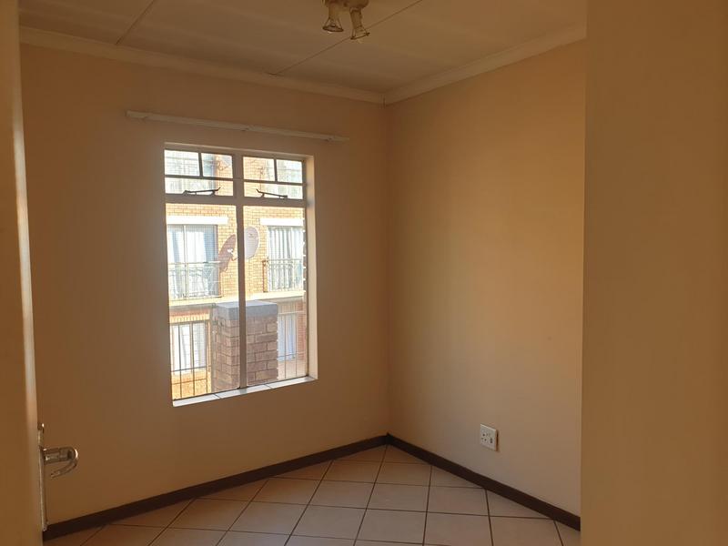 2 Bedroom Property for Sale in Karenpark Gauteng