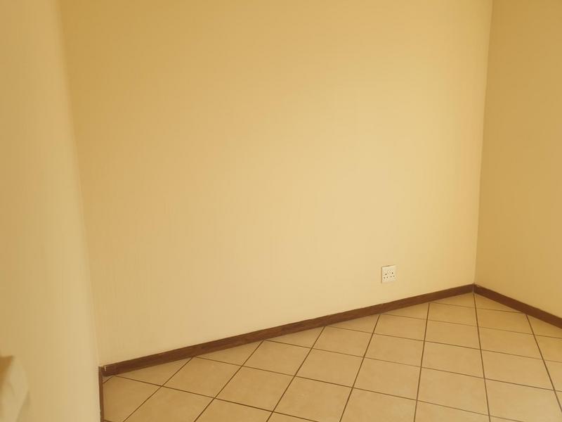 2 Bedroom Property for Sale in Karenpark Gauteng