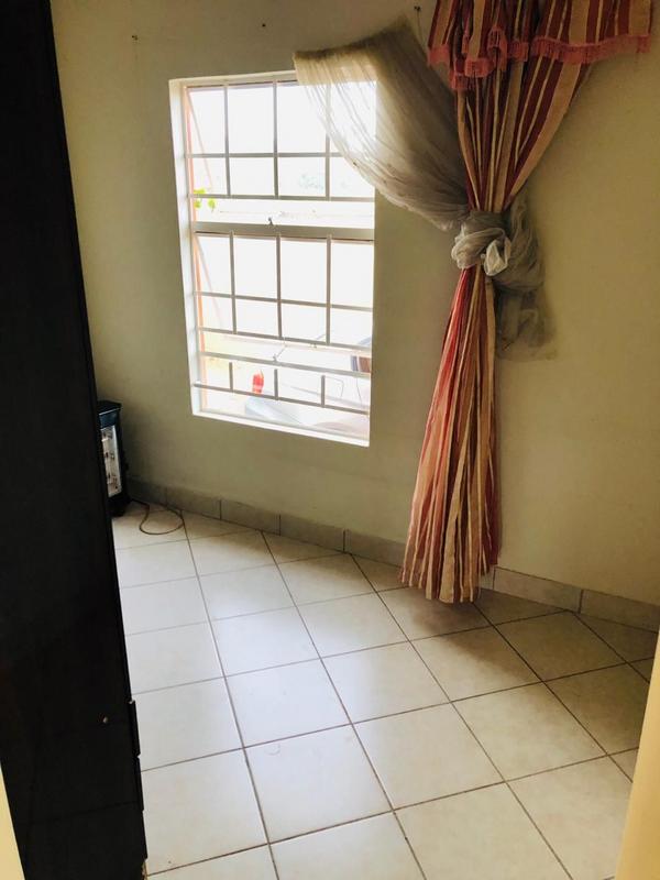 2 Bedroom Property for Sale in Kirkney Gauteng