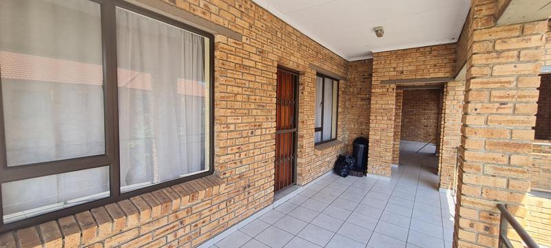 2 Bedroom Property for Sale in Elspark Gauteng