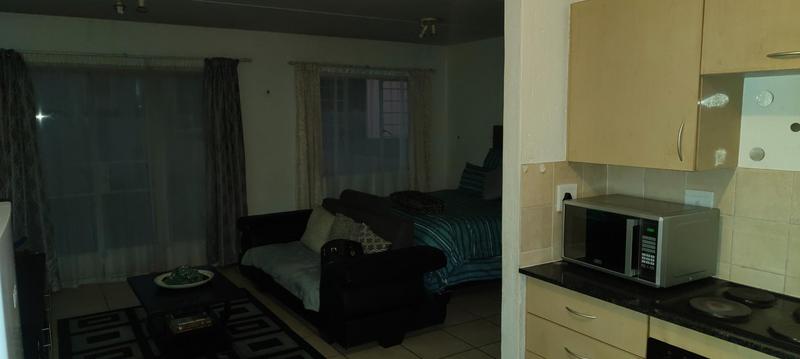 1 Bedroom Property for Sale in Klippoortje Gauteng