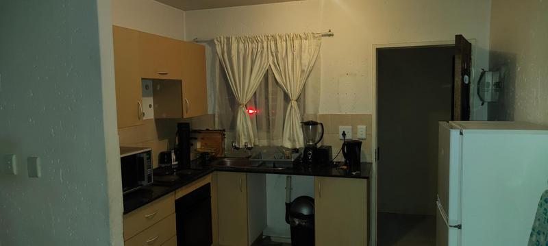 1 Bedroom Property for Sale in Klippoortje Gauteng