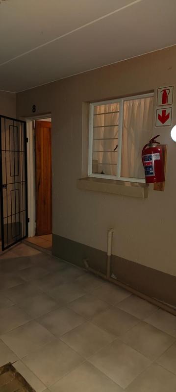 1 Bedroom Property for Sale in Klippoortje Gauteng