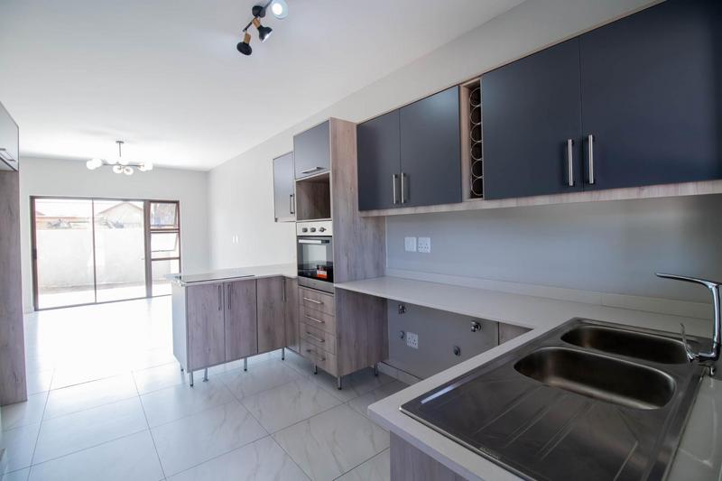 2 Bedroom Property for Sale in Dersley Gauteng