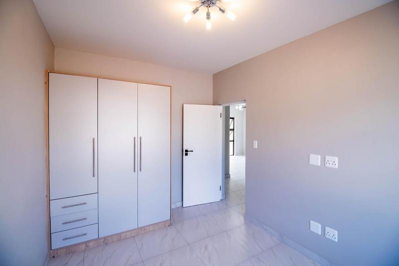 2 Bedroom Property for Sale in Dersley Gauteng