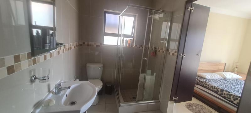 2 Bedroom Property for Sale in Winchester Hills Gauteng