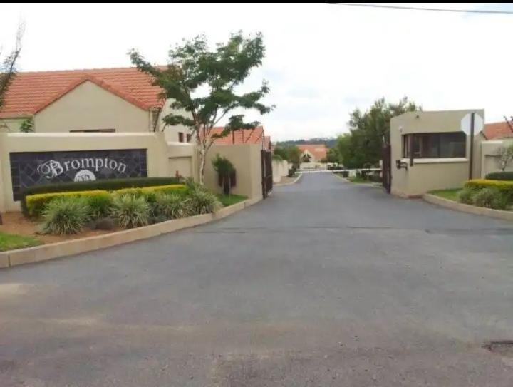 To Let 3 Bedroom Property for Rent in Craigavon Gauteng