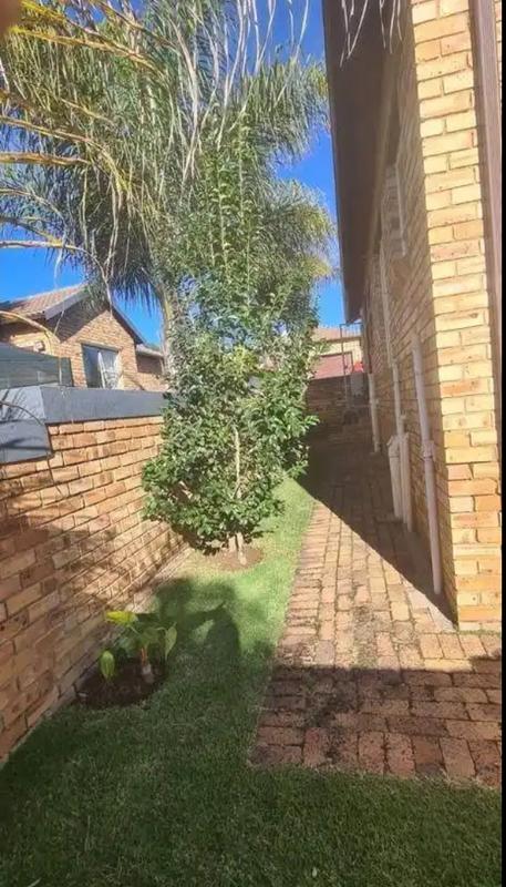 To Let 3 Bedroom Property for Rent in Honeydew Gauteng