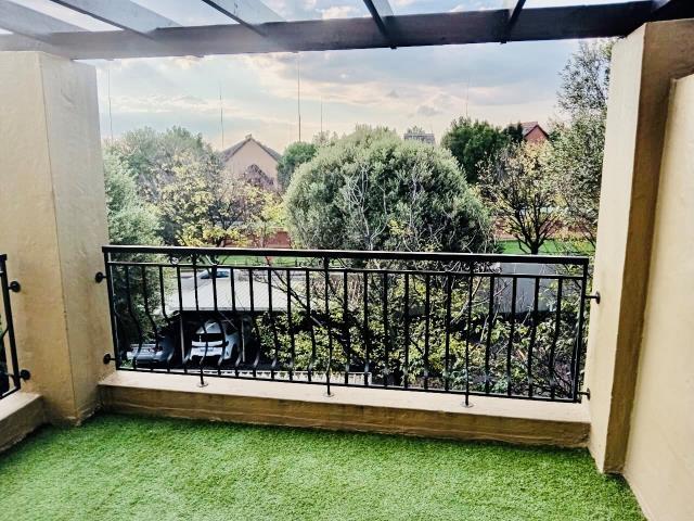 1 Bedroom Property for Sale in Douglasdale Gauteng