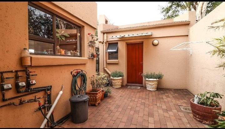 3 Bedroom Property for Sale in Lonehill Gauteng