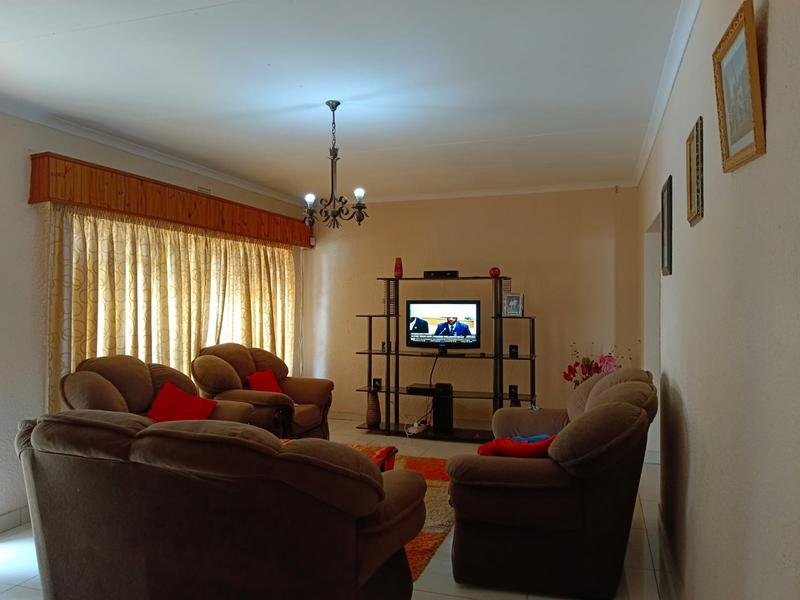 To Let 4 Bedroom Property for Rent in Culemborg Park Gauteng