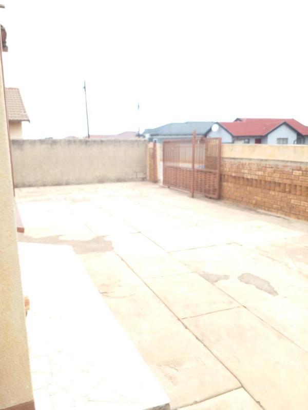3 Bedroom Property for Sale in Mohlakeng Gauteng
