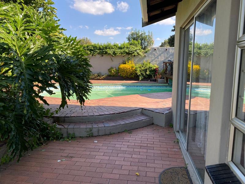 9 Bedroom Property for Sale in Blairgowrie Gauteng