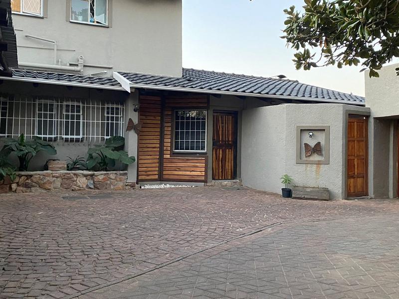 9 Bedroom Property for Sale in Blairgowrie Gauteng