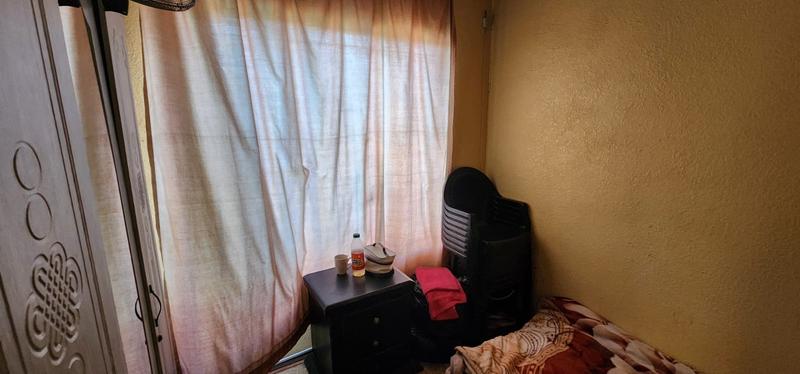 2 Bedroom Property for Sale in Toekomsrus Gauteng