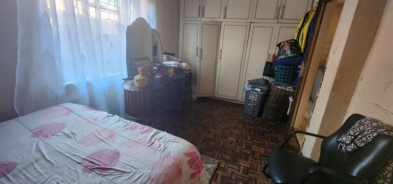 2 Bedroom Property for Sale in Moroka Gauteng