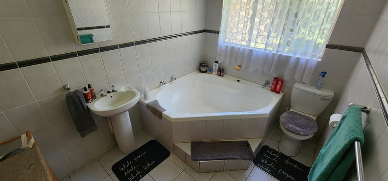3 Bedroom Property for Sale in Hekpoort Gauteng