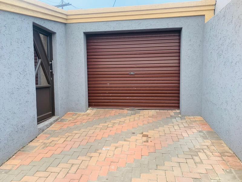3 Bedroom Property for Sale in Allandale Gauteng