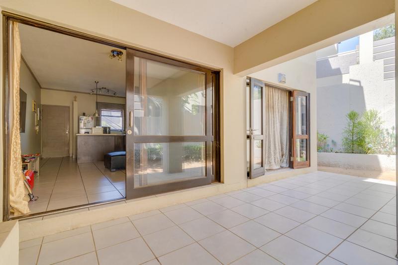 1 Bedroom Property for Sale in Lonehill Gauteng