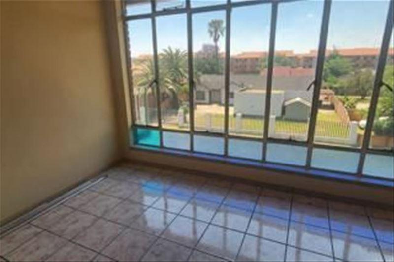 3 Bedroom Property for Sale in Cruywagenpark Gauteng