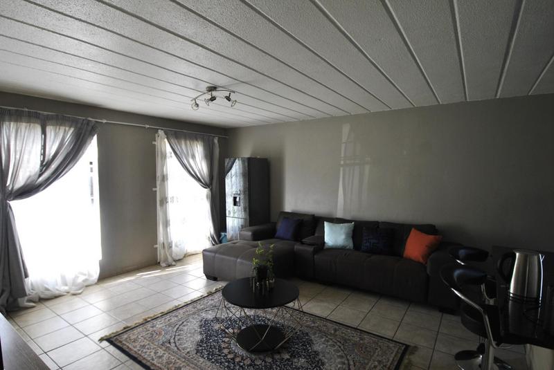 2 Bedroom Property for Sale in Verwoerdpark Gauteng