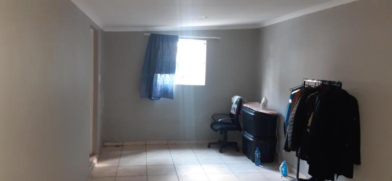 To Let 2 Bedroom Property for Rent in Maraisburg Gauteng