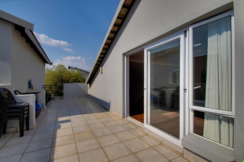 2 Bedroom Property for Sale in Broadacres Gauteng